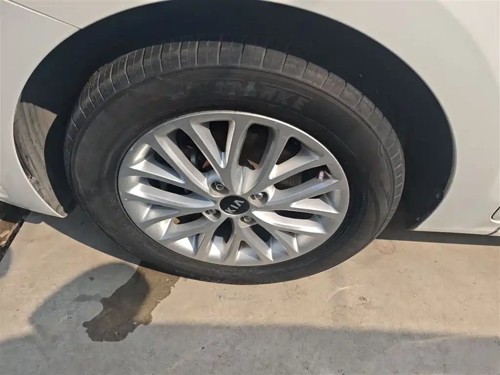 Kia K2 2017 Sedan 1.4L AT 15th Anniversary Special Edition GLS фото 25