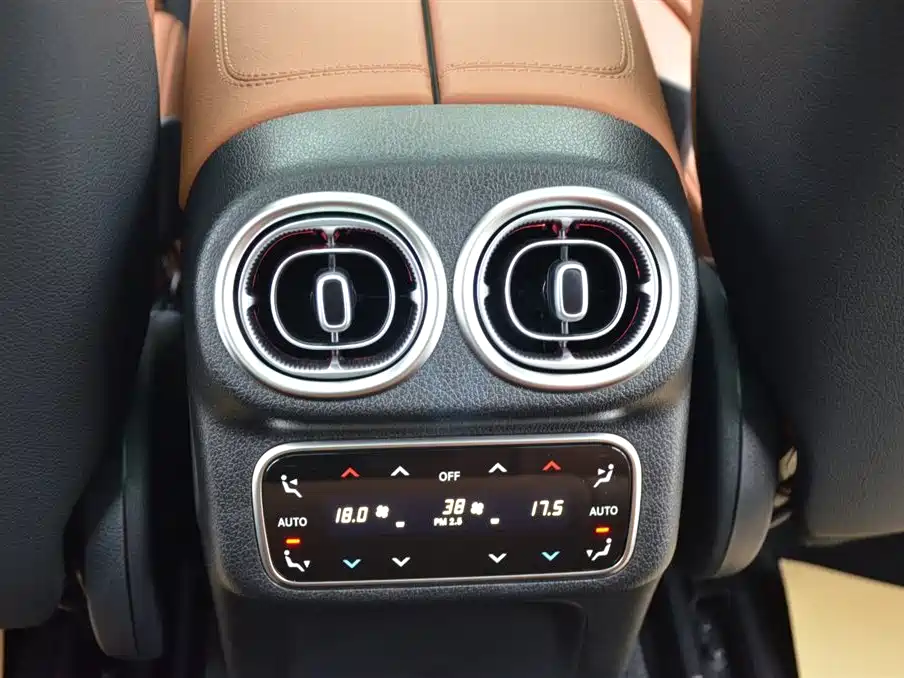 Mercedes-Benz GLC 2025 GLC 300 L 4MATIC Dynamic 5-seater фото 12