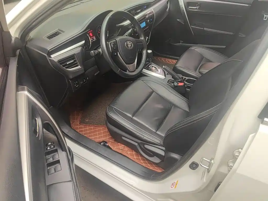Toyota Corolla 2017 Model 1.2T CVT GL-i Leather Edition фото 12