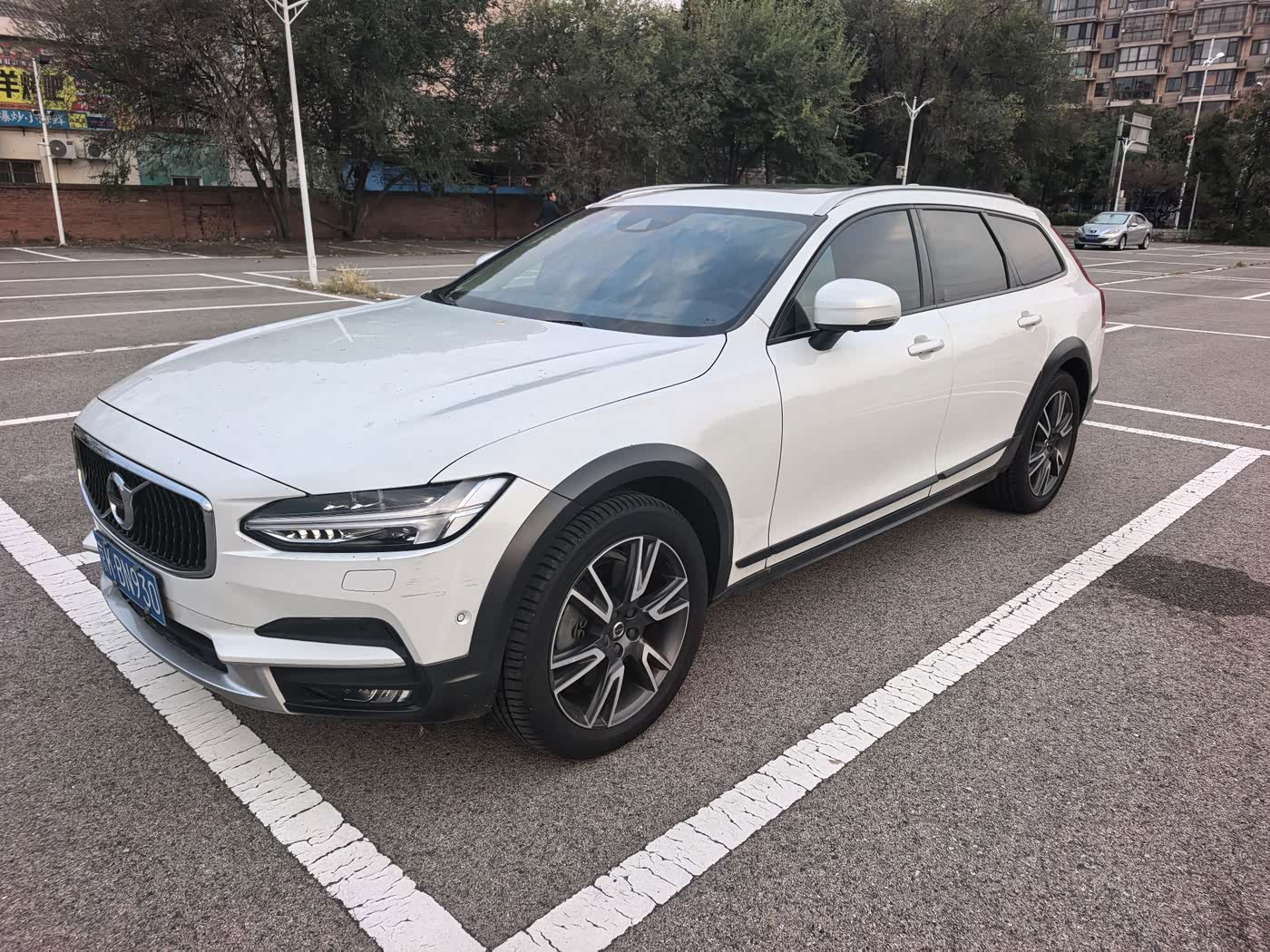 Volvo V90