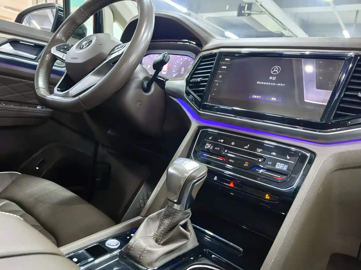Volkswagen Viloran 2020 380TSI Premium фото 21