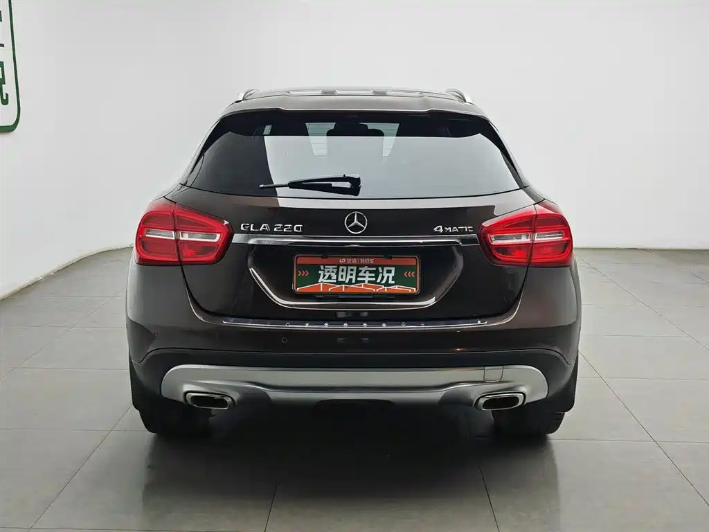 Mercedes-Benz GLA 2015 GLA 220 4MATIC Fashion Edition фото 4