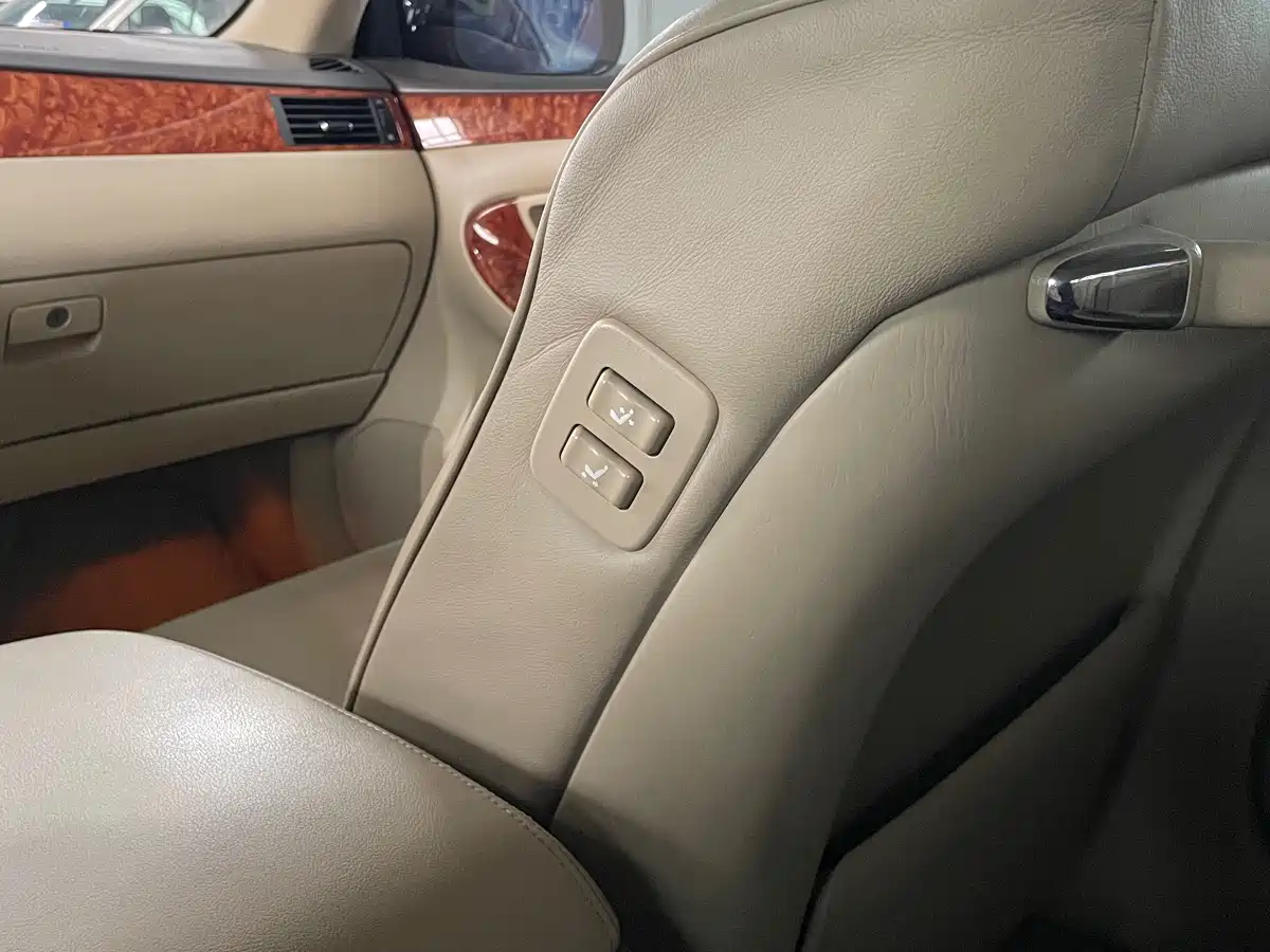 Toyota Crown 2007 2.5L Royal Leather Edition фото 12