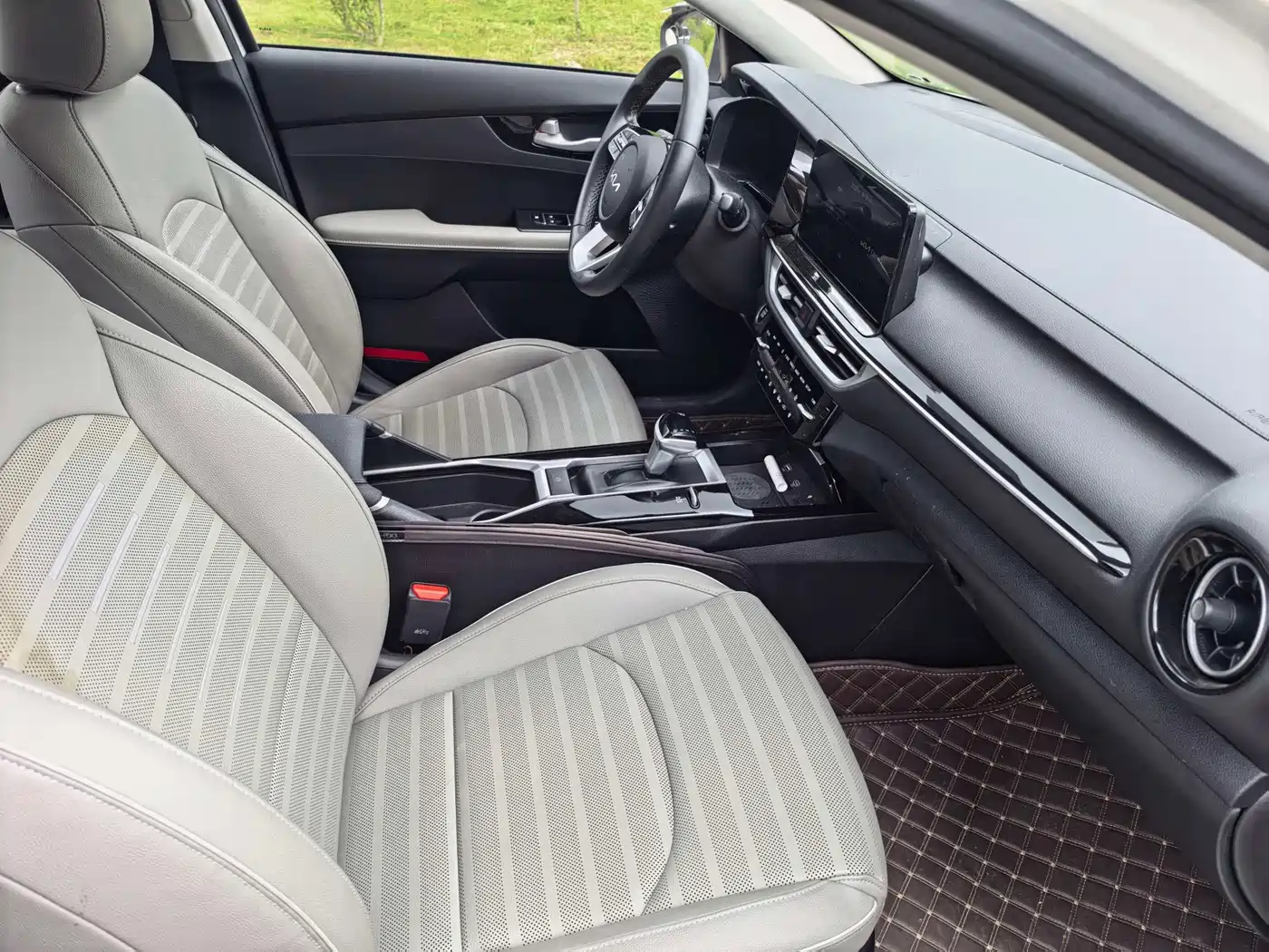Kia K3 2023 2023 Model 1.5L CVT Luxury Edition