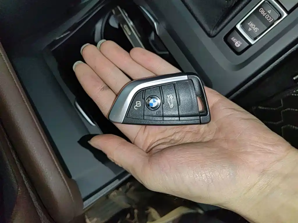 BMW X1 2022 sDrive25Li Leading фото 9