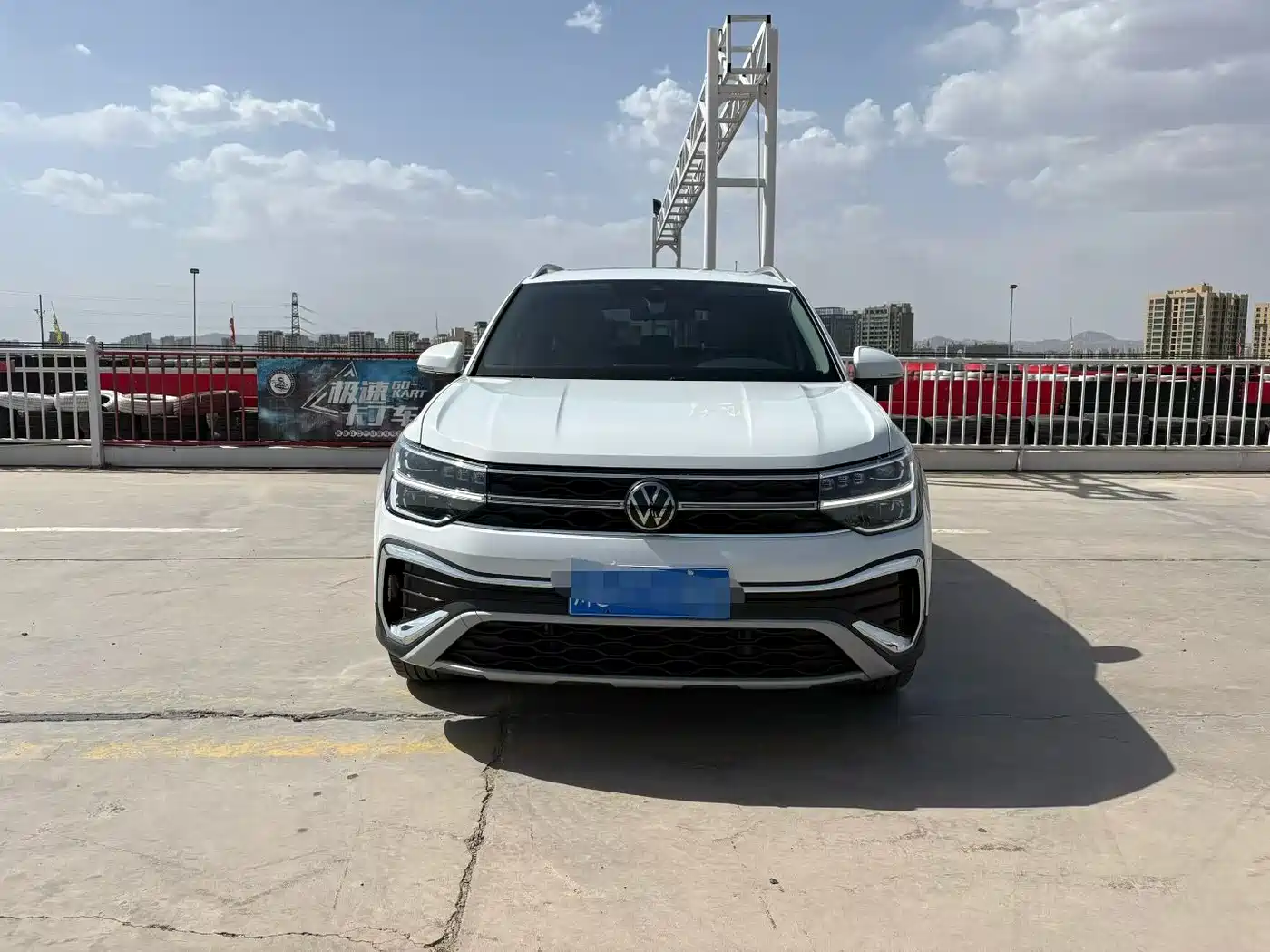 Volkswagen Tharu 2024 300TSI 2WD Full Moon Edition фото 2