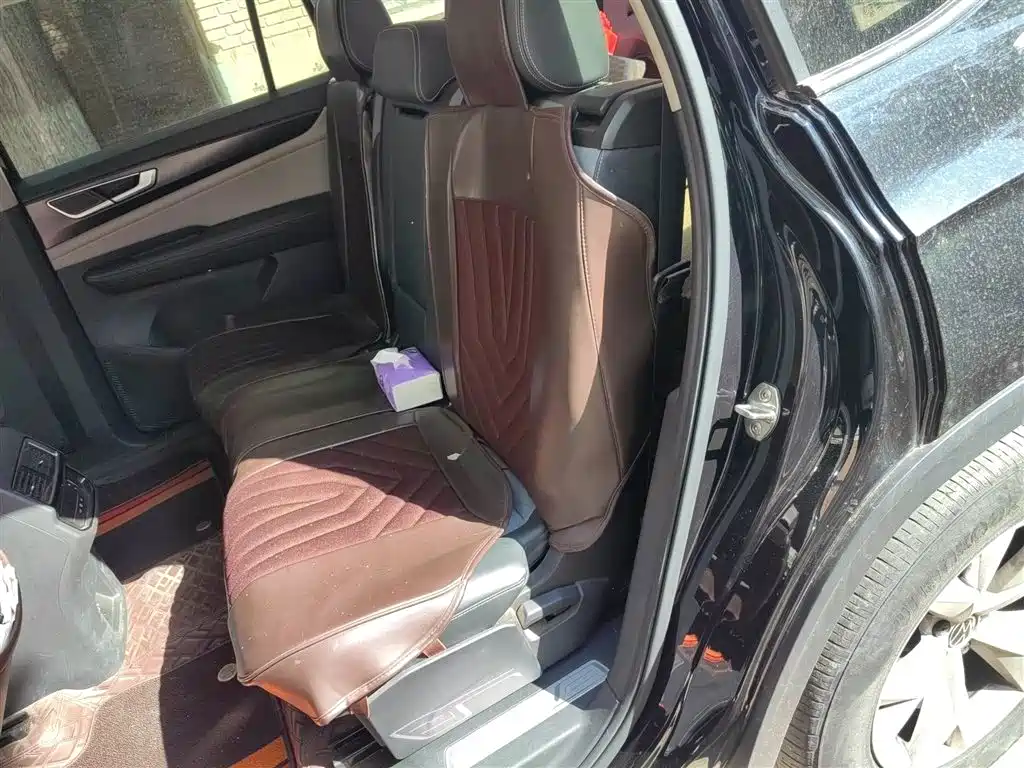 VOLKSWAGEN TOURANG