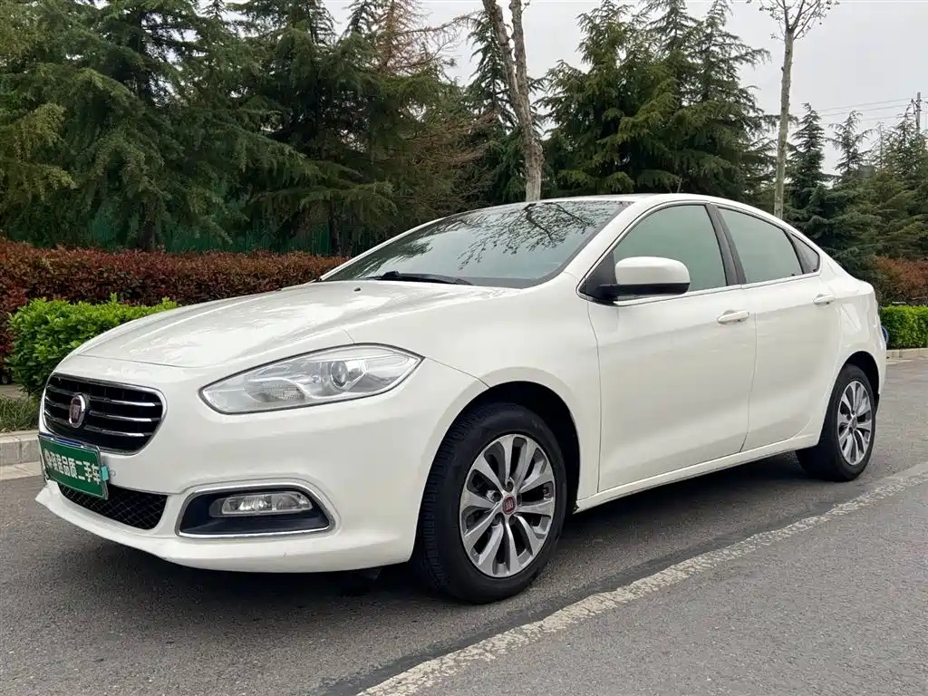 Fiat Viaggio 2014 2012 1.4T Auto Power Edition