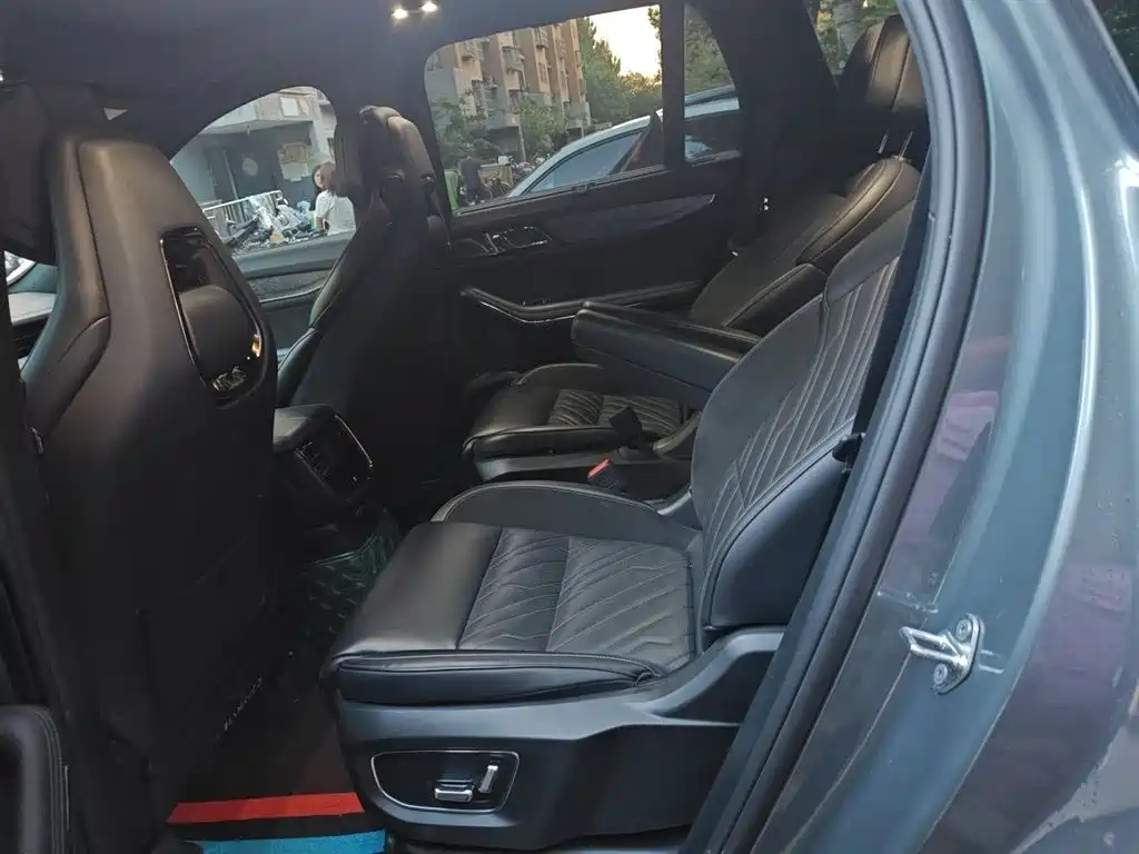 Lynk & Co 09 EM-P 2021 2.0T PHEV Halo 6-seater фото 18