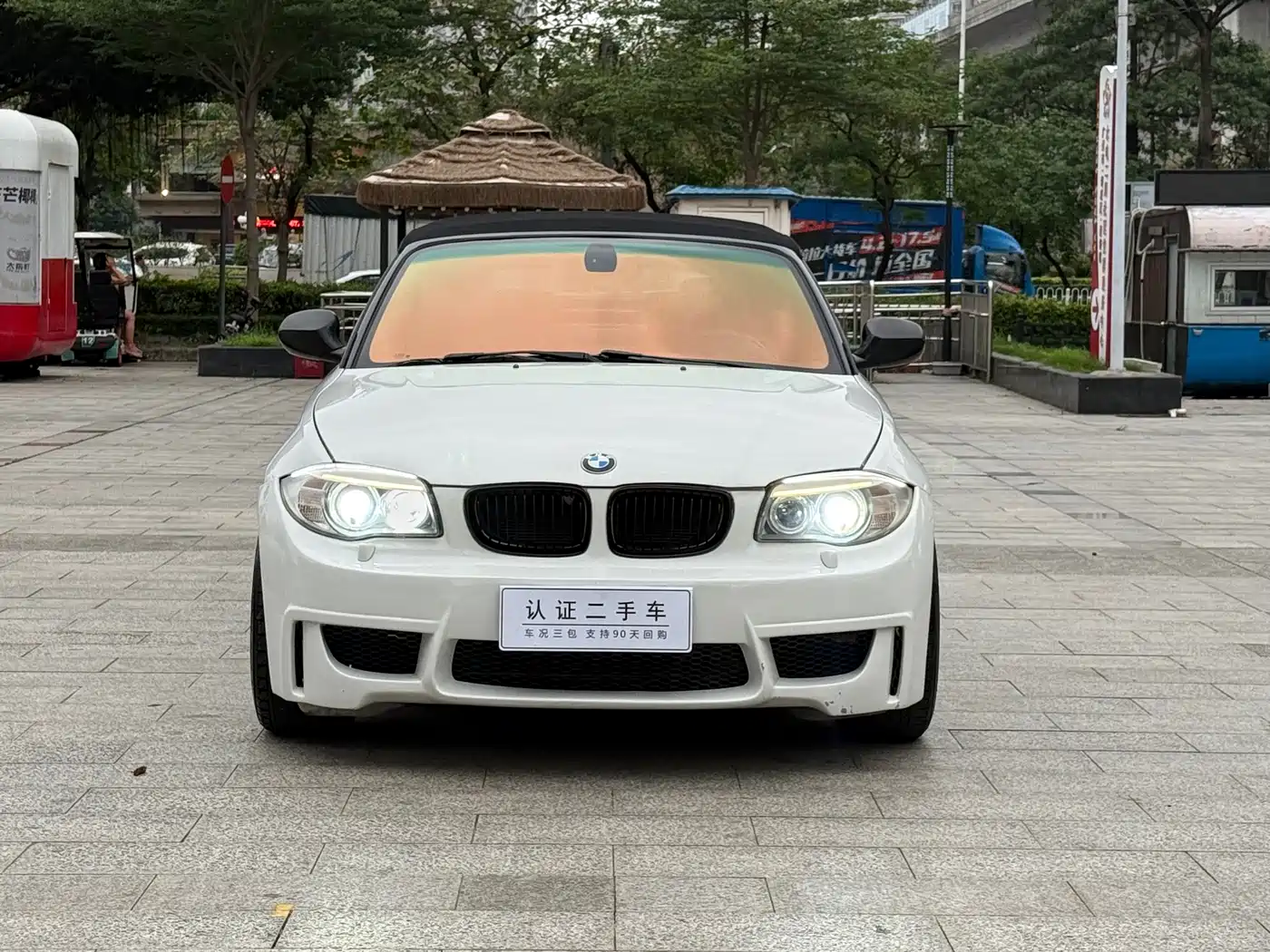 BMW 1 Series (Import) 2011 120i Convertible фото 2