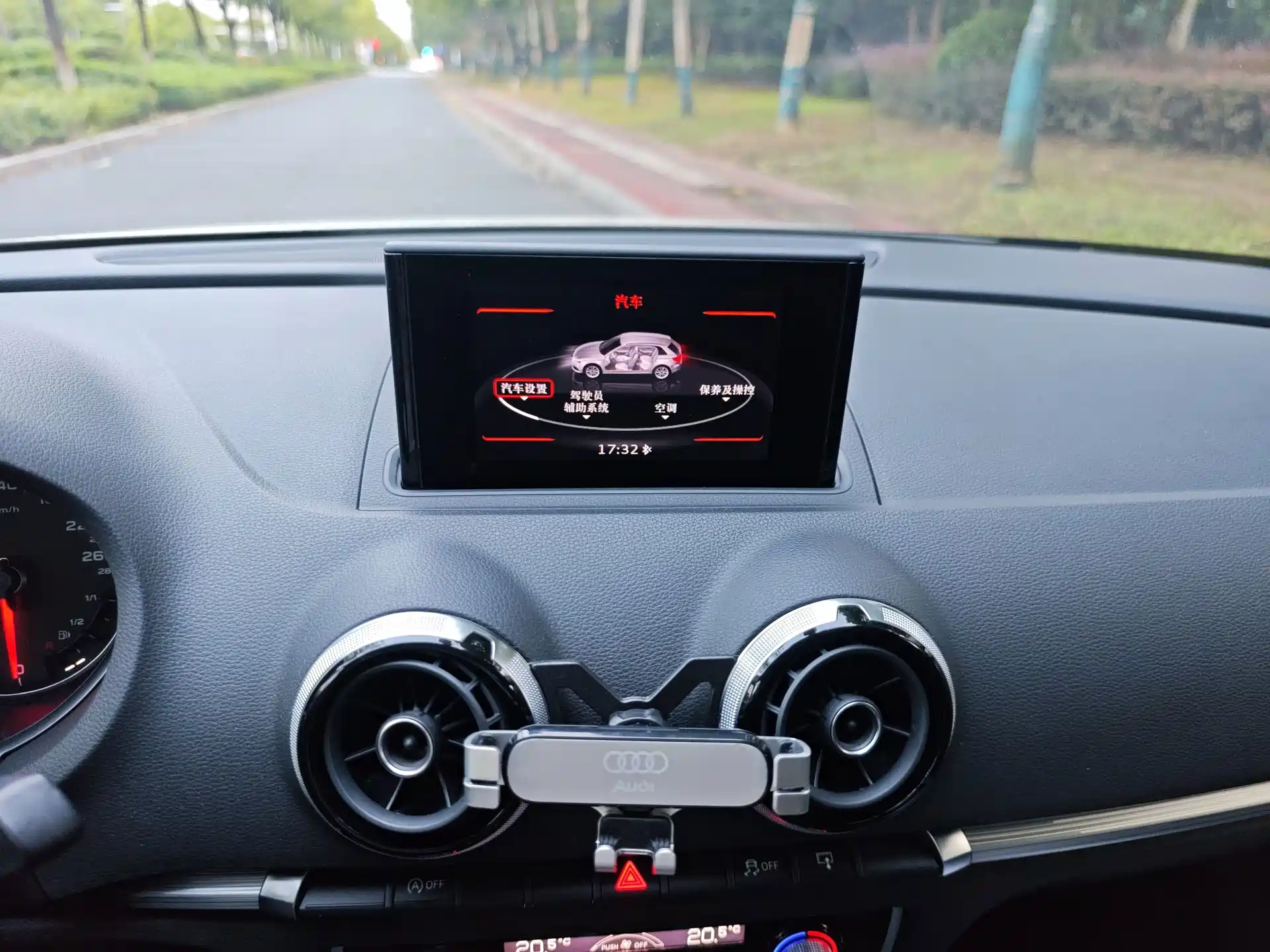 Фото 20 - Audi A3 (Import)