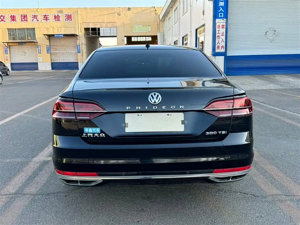 Volkswagen Phideon 2018 Facelift 380TSI FWD Business фото 5