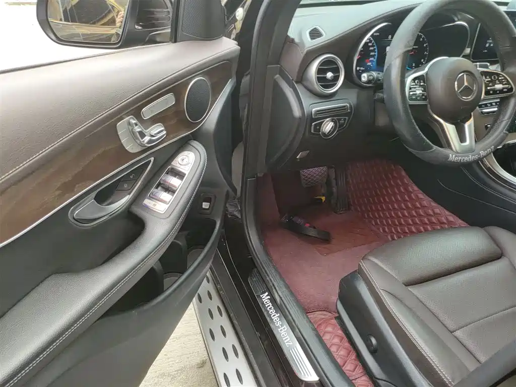 Mercedes-Benz GLC 2022 Model GLC 260 L 4MATIC Luxury Edition фото 12