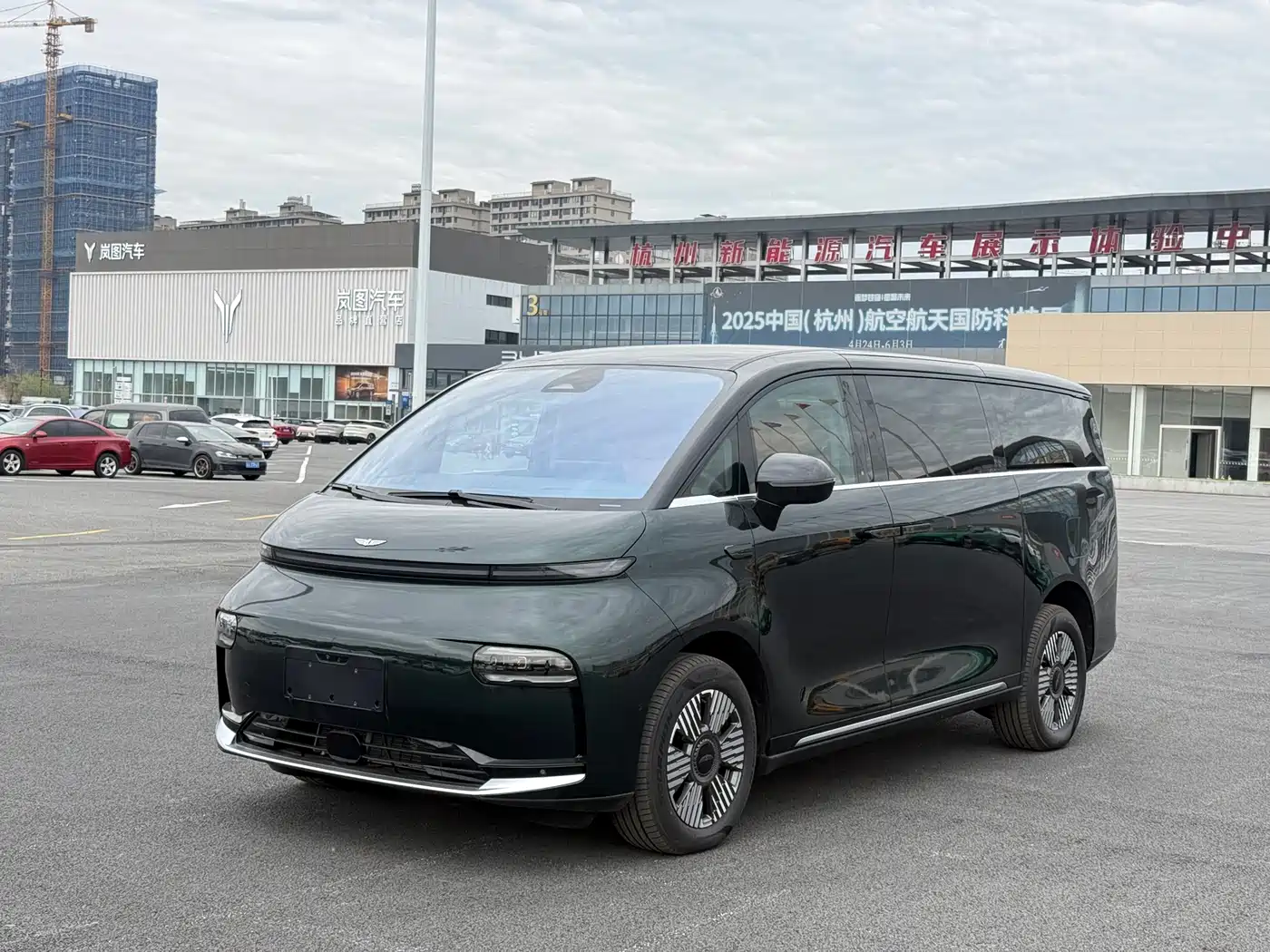 GEELY GALAXY WING TRUE L380