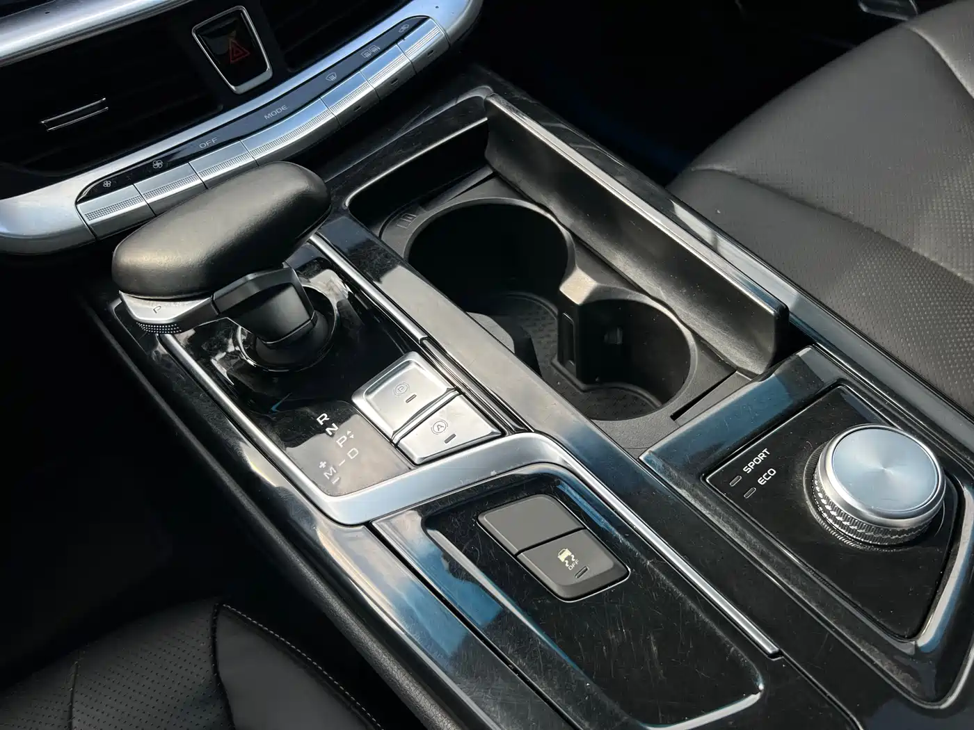 GEELY AUTOMOBILE BORUI