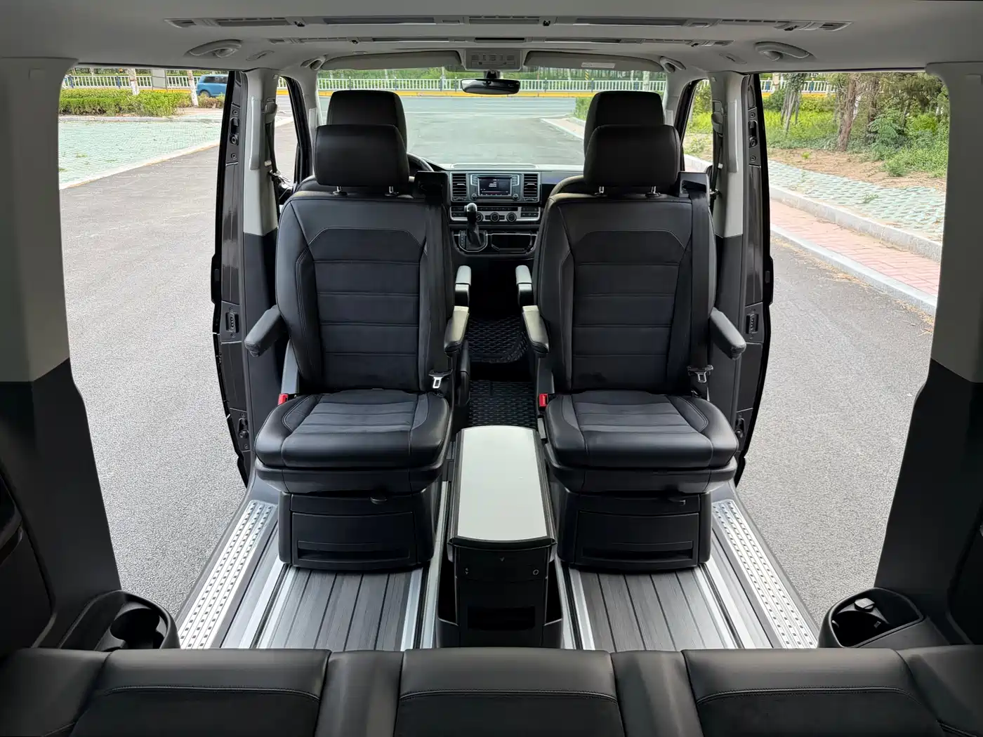 Volkswagen Multivan 2020 2019 2.0TSI 4WD Premium 7-seater