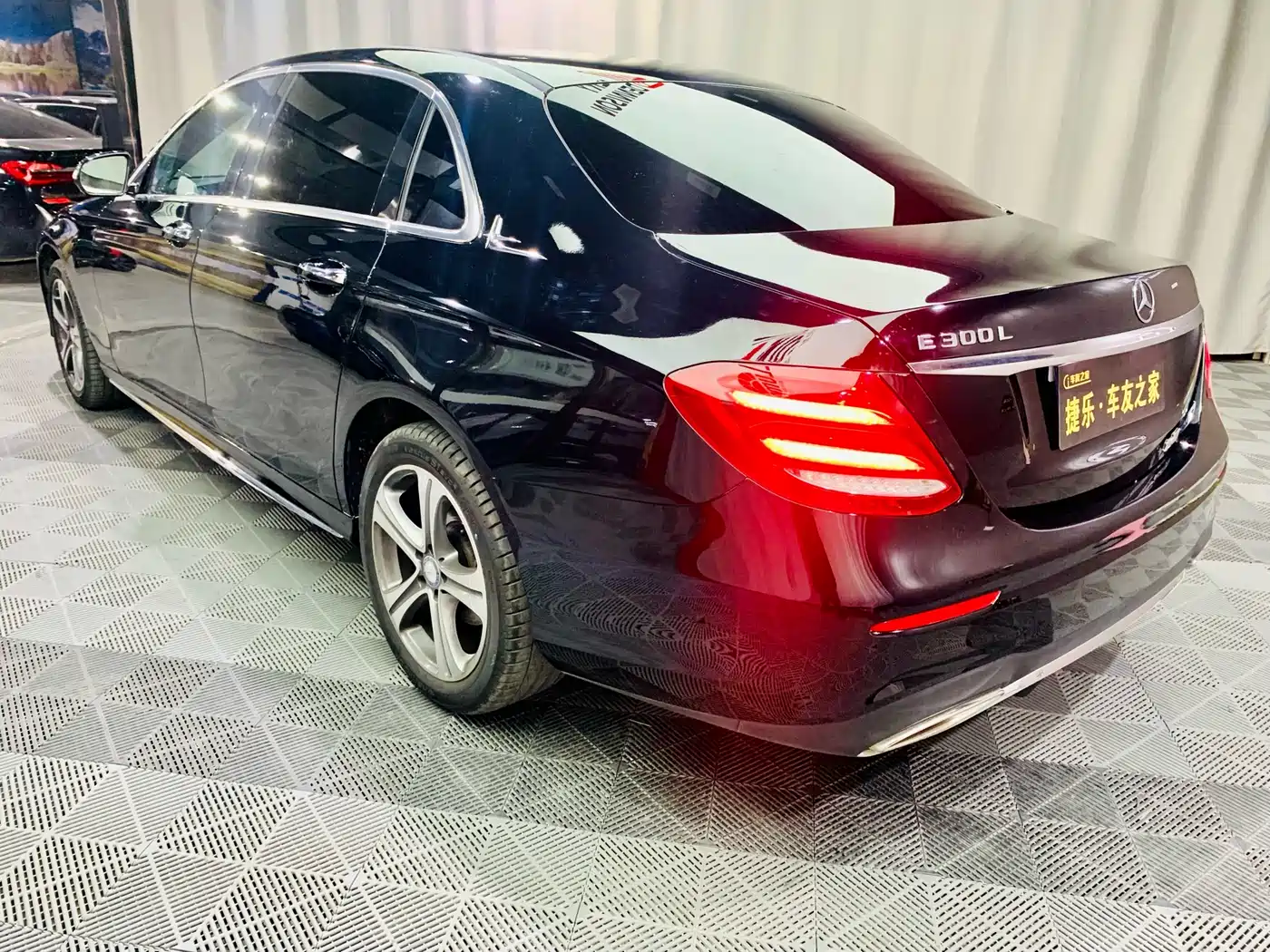 Mercedes-Benz E-Class 2016 E 200 L Sport Type фото 4