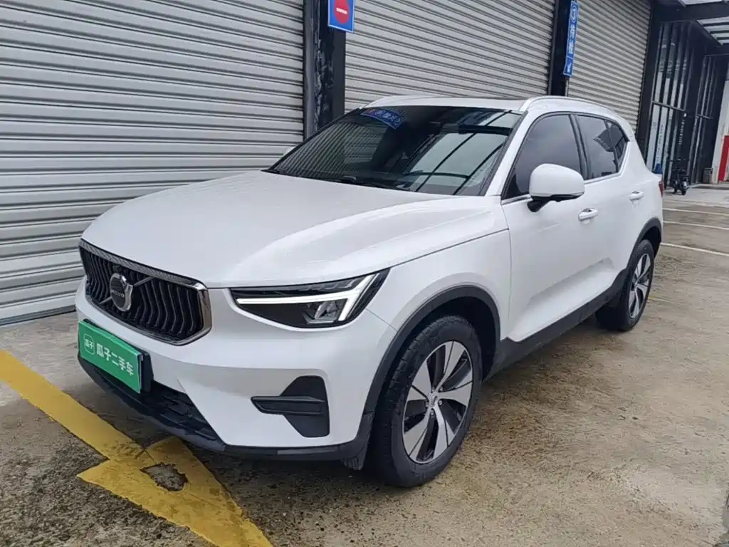 صورة 2 - Volvo XC40