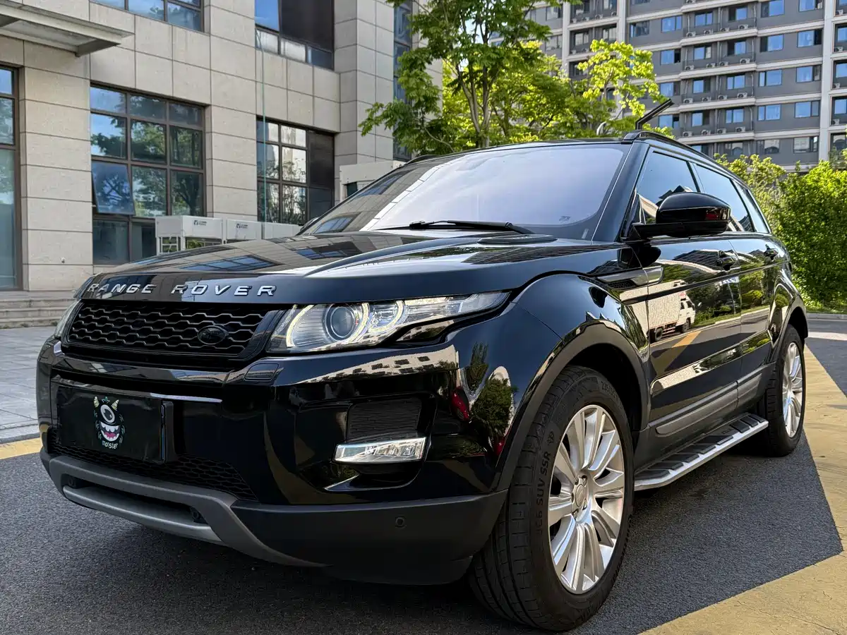 Land Rover Range Rover Evoque 2015 2.0T 5-Door Intelligent Edition