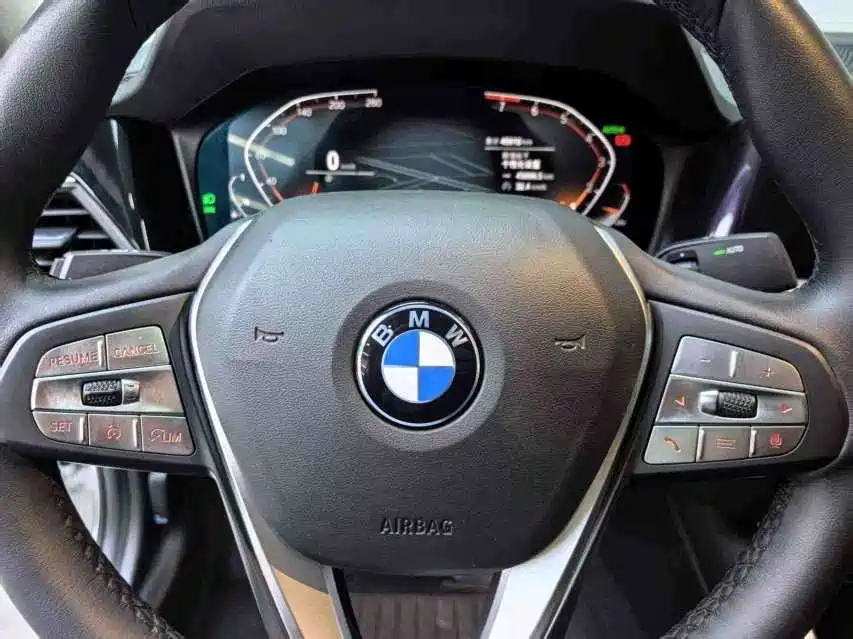 BMW 3 Series 2022 320i Sport Package фото 16