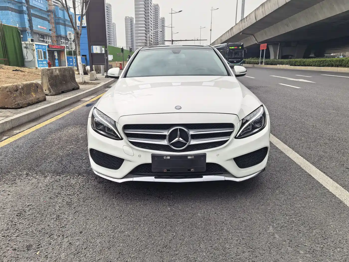 Mercedes-Benz C-Class 2017 C 200 L Sport фото 2