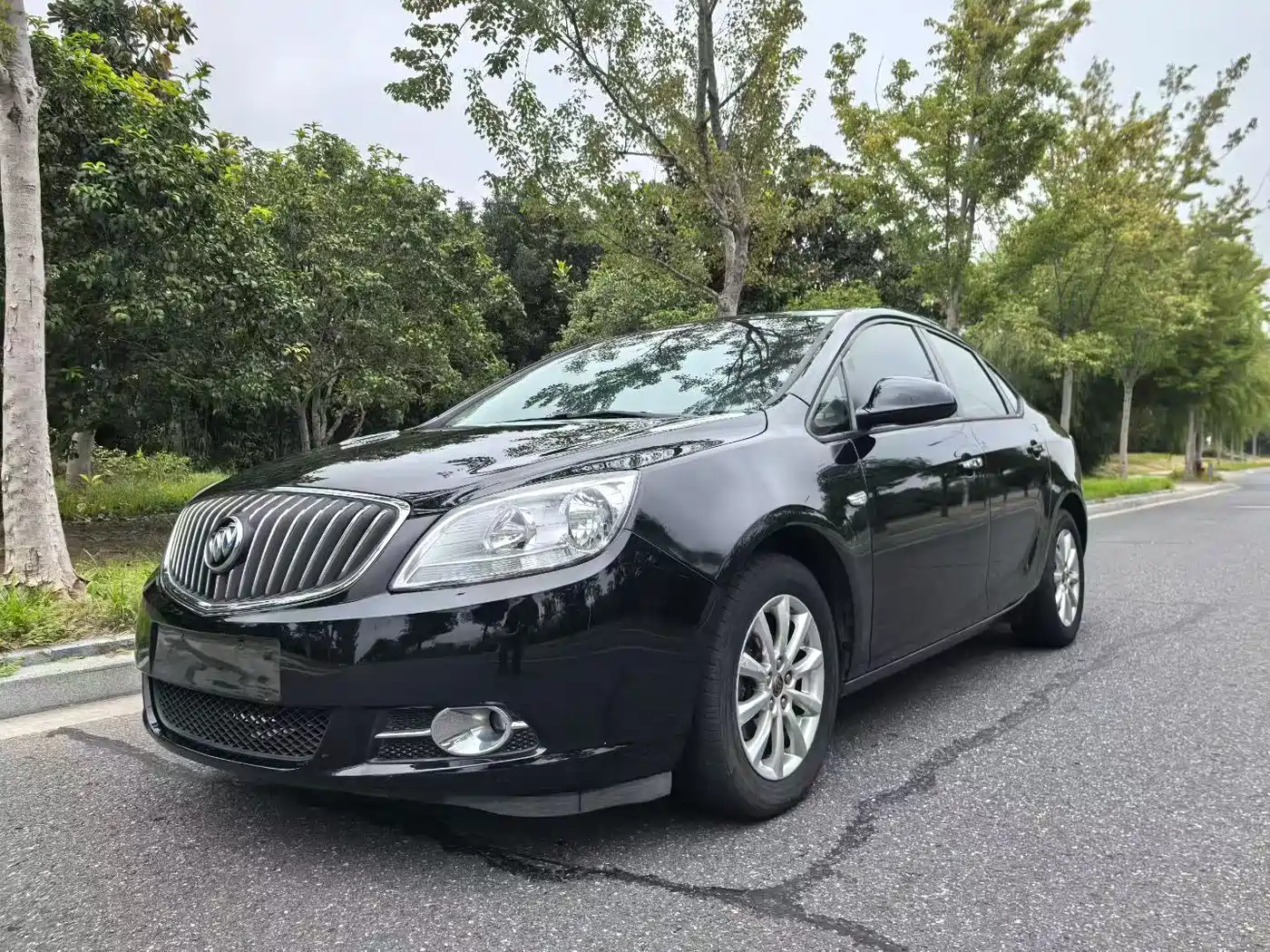Buick Excelle 2013 GT 1.6L Automatic Fashion Edition фото 3