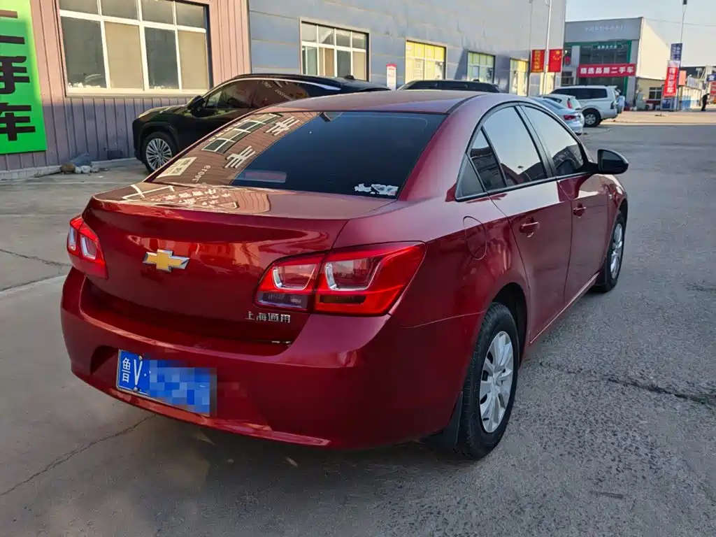 صورة 4 - Chevrolet Cruze