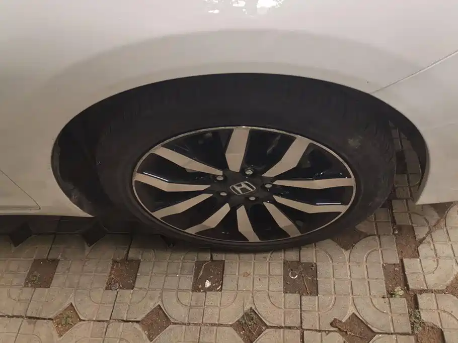 Фото 6 - Honda Civic