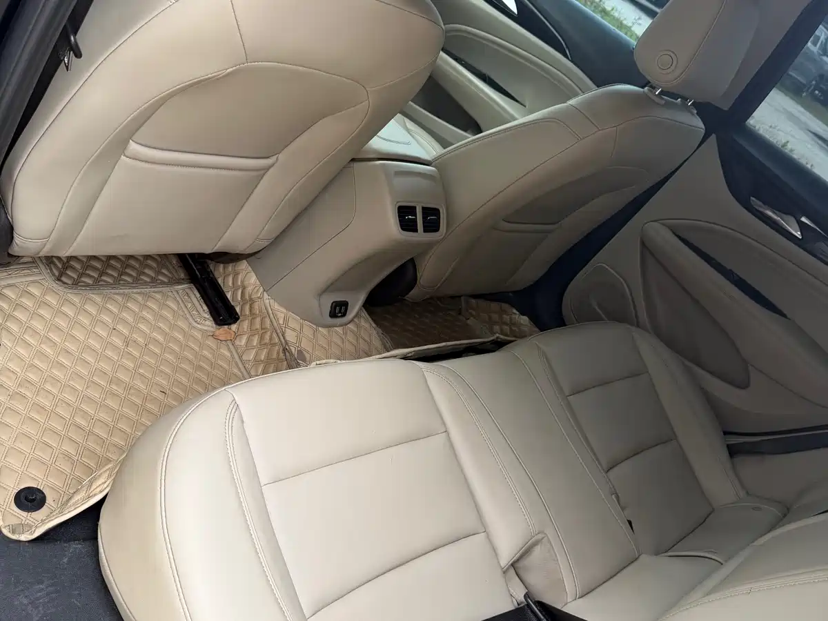 BUICK REGAL