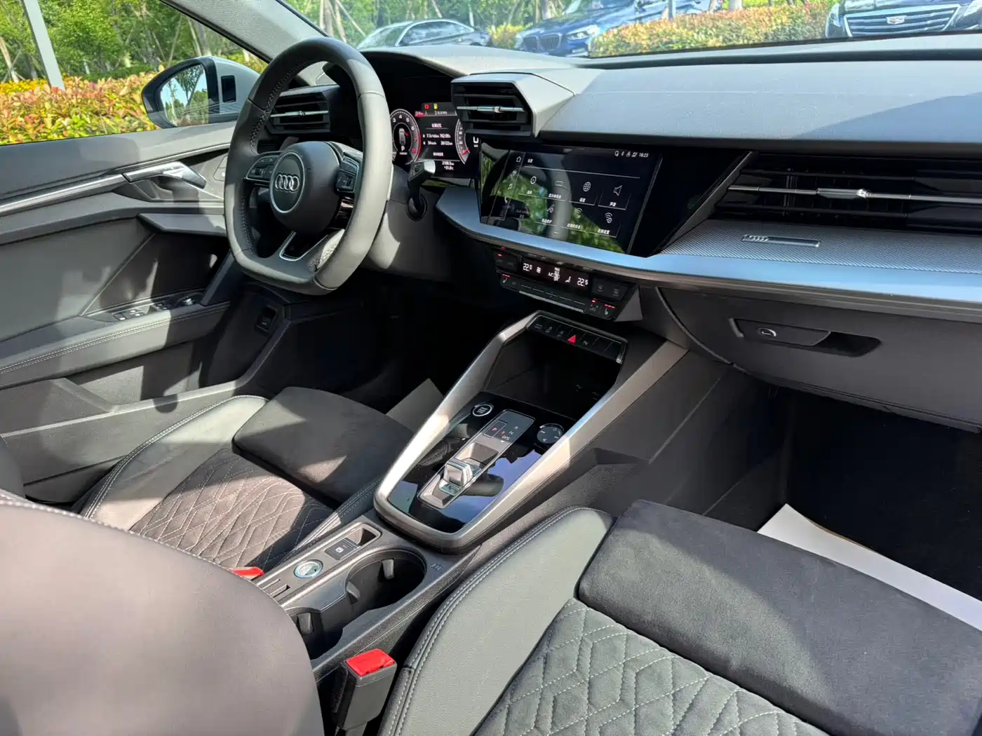 Audi A3 2023 Facelift Sportback 35 TFSI Luxury Sport фото 23