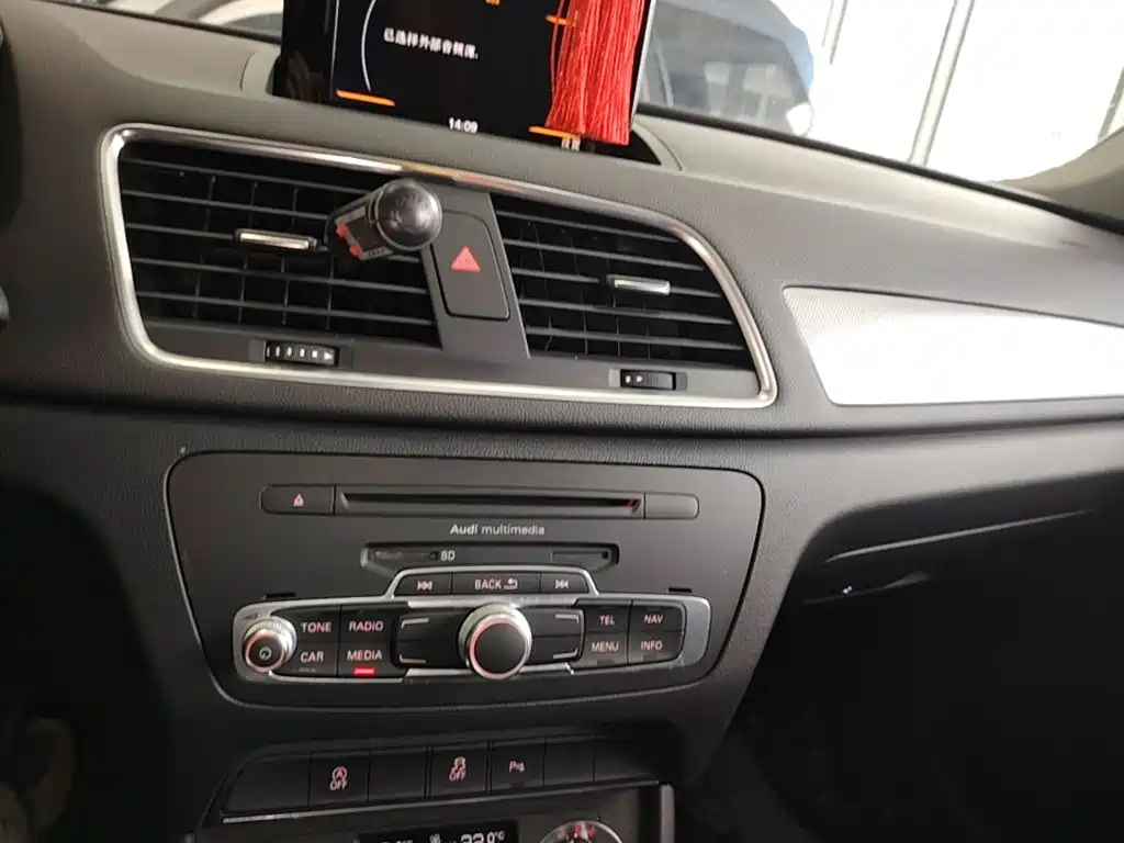 Фото 13 - Audi Q3