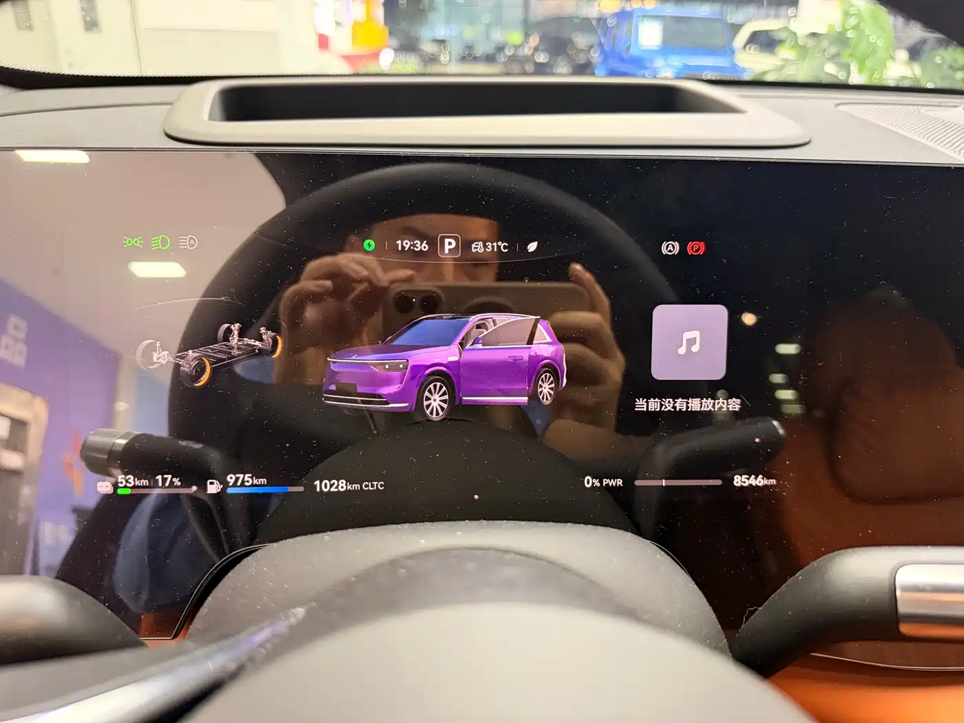 AITO Wenjie AITO M8 2025 Range Extender Max+ Edition 53.4kWh 5-seater фото 5