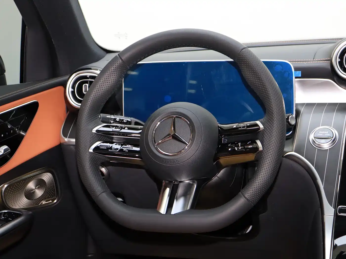 Mercedes-Benz GLC 2024 GLC 260 L 4MATIC Luxury 5-seater фото 20