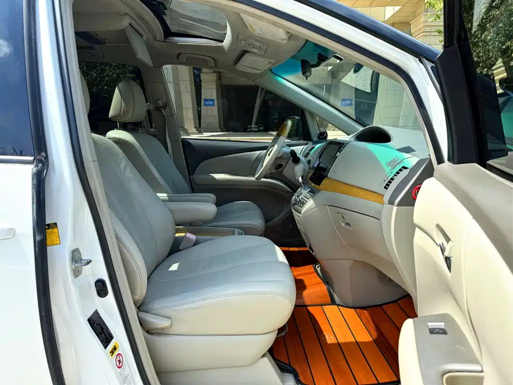 Toyota Previa 2011 2012 3.5L 7-Seater Luxury Model