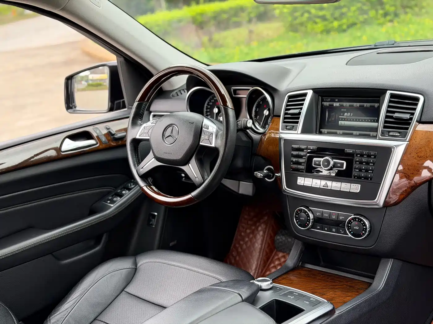 Mercedes-Benz M-Class 2014 ML 400 4MATIC Dynamic фото 9