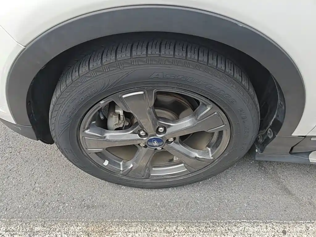 Ford Kuga 2020 2019 EcoBoost 180 2WD Luxury Wing Edition China VI