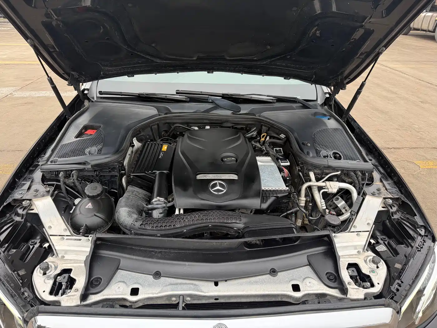 Mercedes-Benz E-Class 2016 E 200 L фото 11