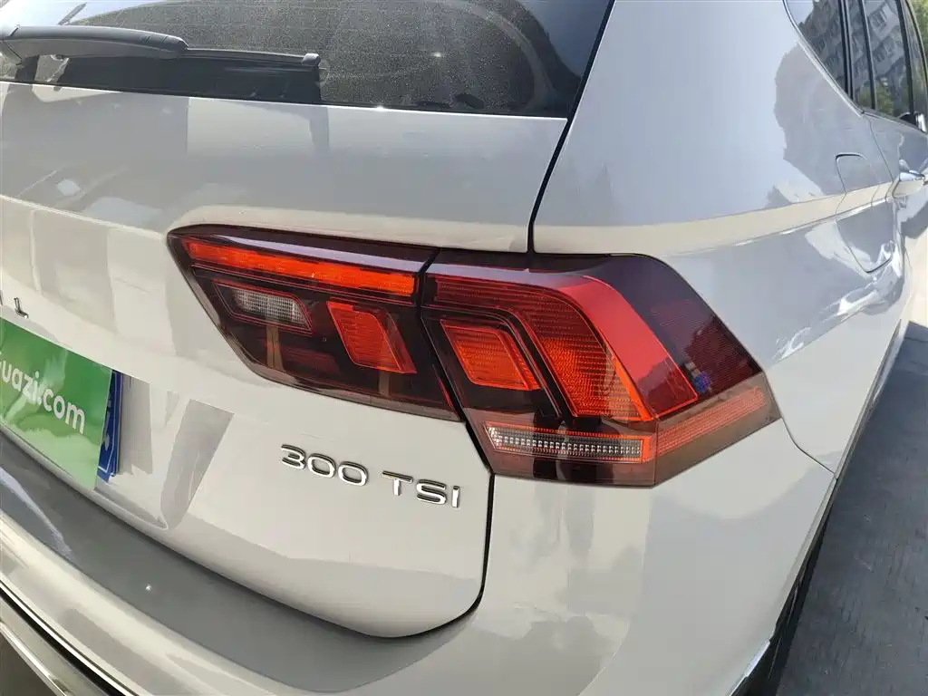 Volkswagen Tiguan L 2023 300TSI Automatic 2WD Smart Enjoyment Edition фото 8
