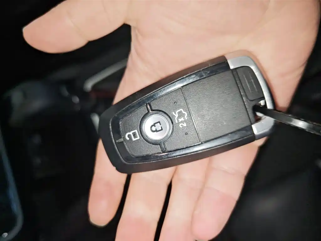 FORD FOX