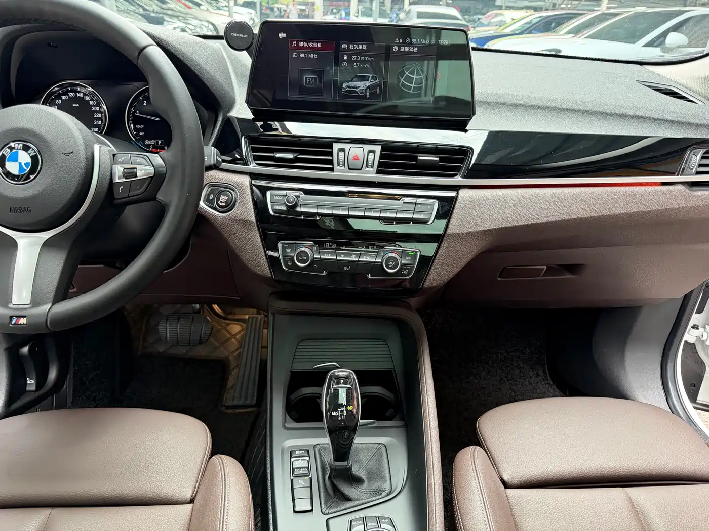BMW X1 2022 sDrive25Li Leading фото 12