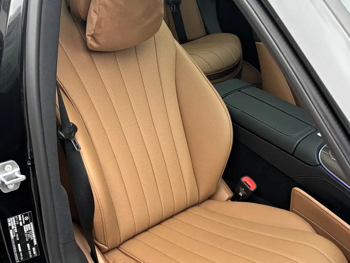 Mercedes-Benz E-Class 2025 E 300 L Fashion фото 13