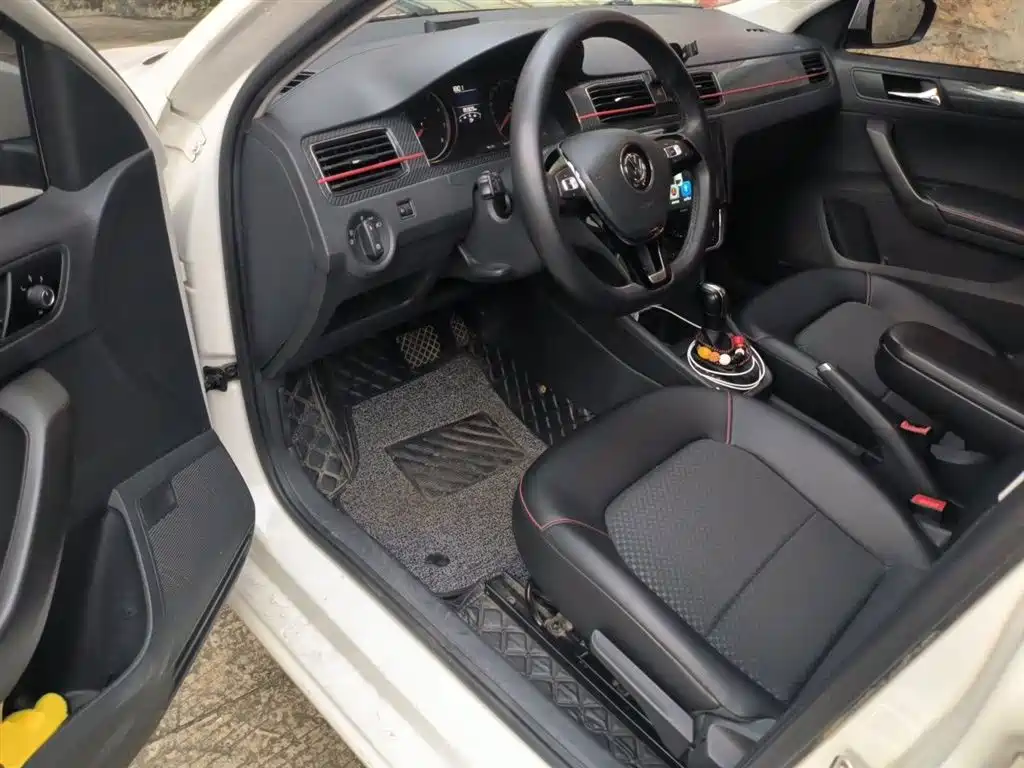 Volkswagen Santana 2017 Gran Santana 1.6L Auto Comfort фото 14