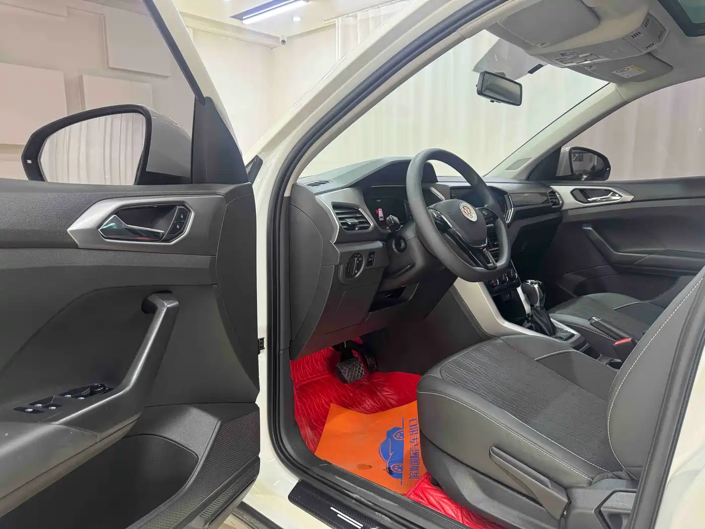 Volkswagen T-Cross 2022 280TSI DSG Comfort Edition фото 6