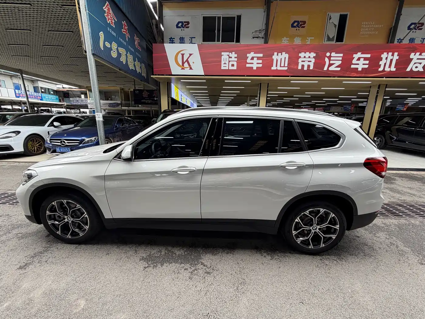 BMW X1 2022 sDrive25Li Leading фото 30