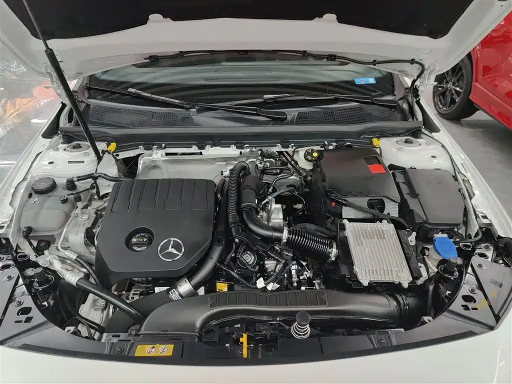 Mercedes-Benz A-Class 2024 Facelift A 200 L Fashion фото 16