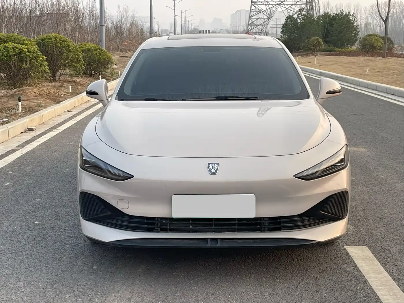 ROEWE D7