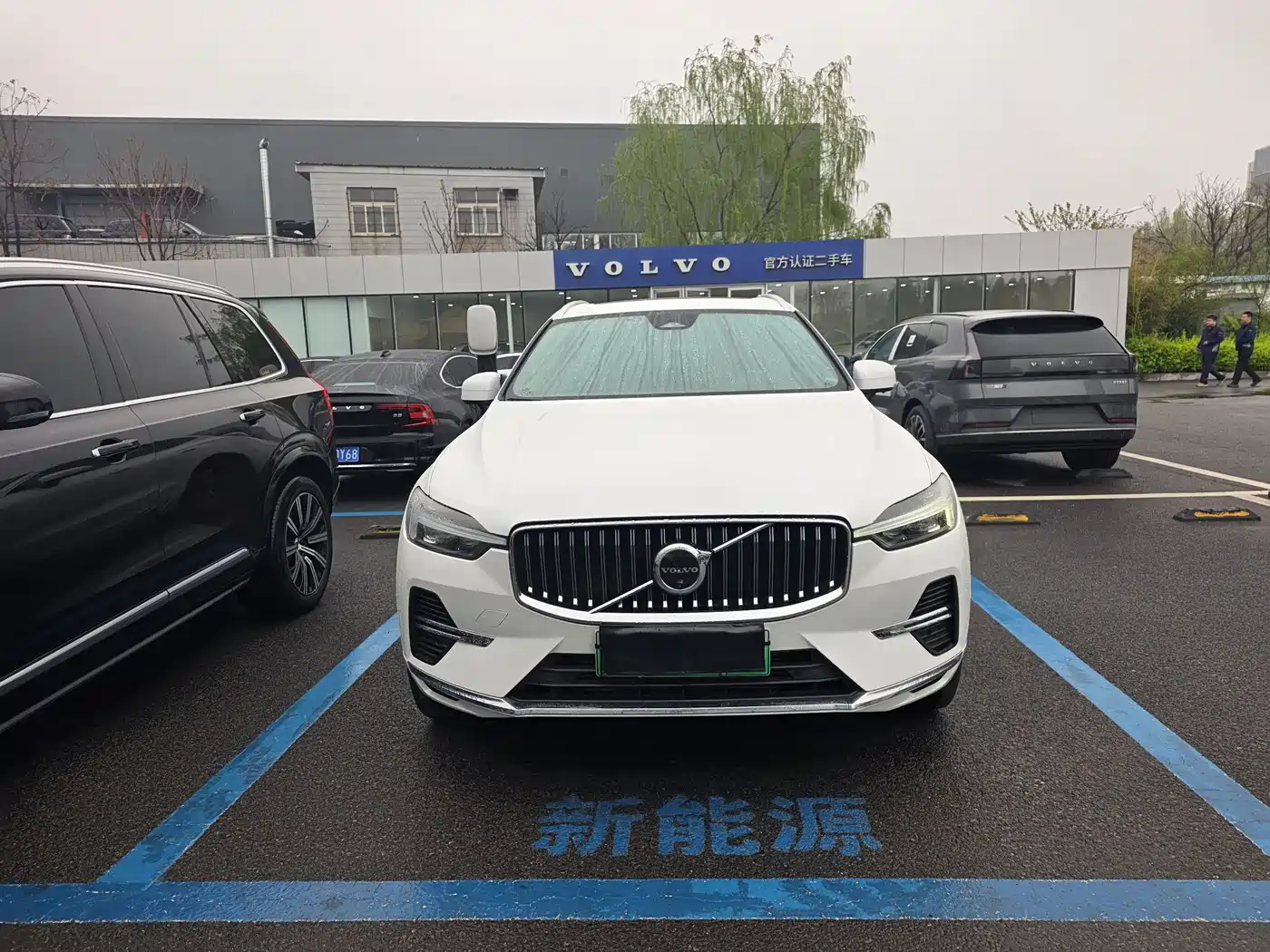 VOLVO XC60 PLUG-IN HYBRID