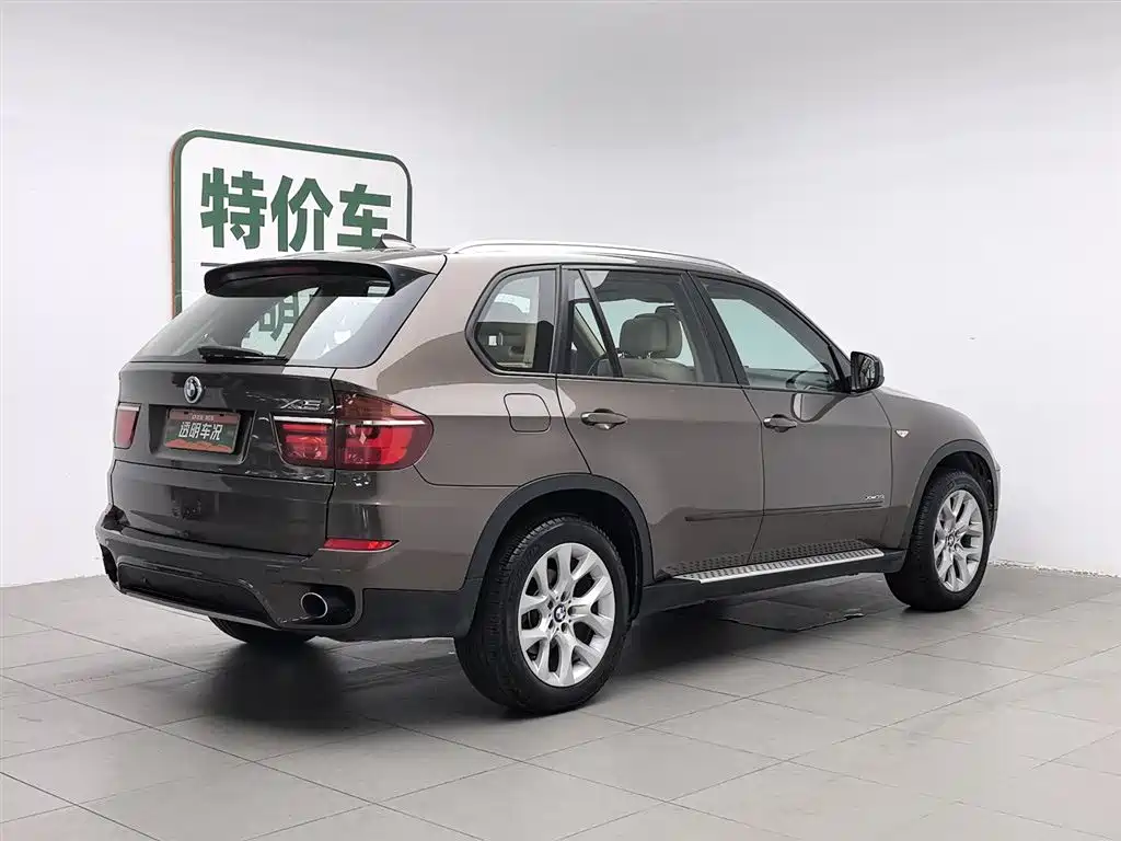 BMW X5 (Import) 2013 xDrive35i Luxury фото 2