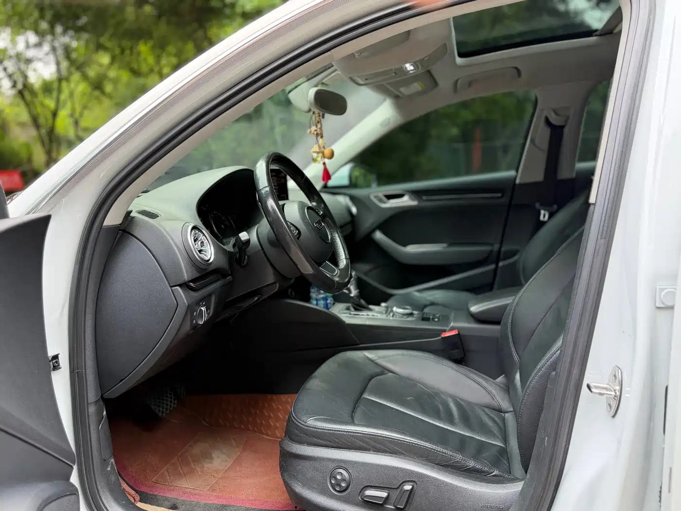 Audi A3 2015 Sportback 40 TFSI Automatic Comfort фото 10