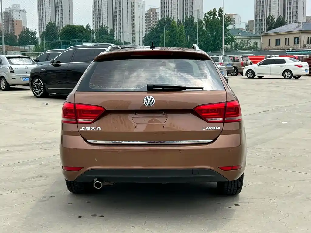 Photo 4 - Volkswagen Lavida Tour